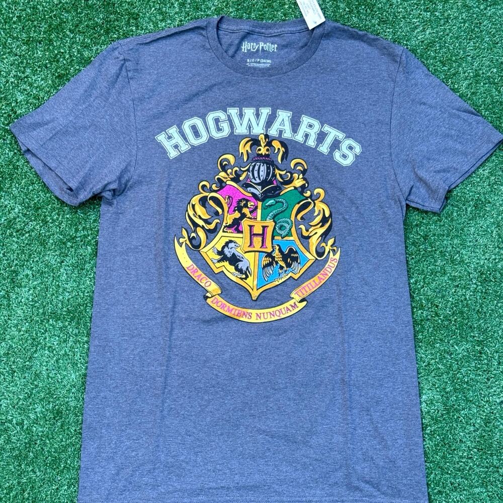 HARRY POTTER T Shirt Grey New With Tag Hogwarts